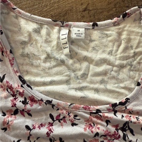 Elle Cold Shoulder Short Sleeve Top - Picture 2 of 12